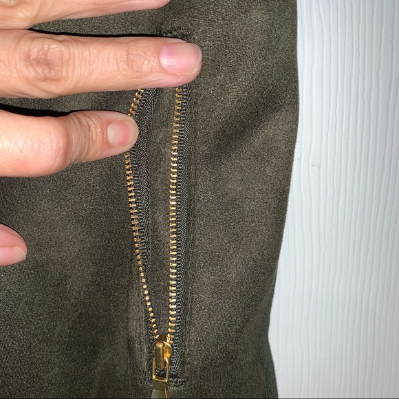 Loft Olive Green Faux Suede Leggings Large - Picture 6 of 10